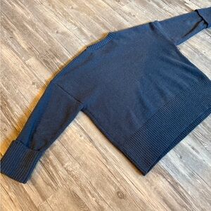 Fuzzy knit long sleeve chunky Gray Crewneck Sweater